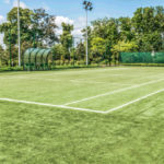Les Techniques d’Installation Recommandées pour les Courts de Tennis en Gazon Synthétique à Levallois-Perret
