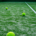 Comment Assurer un Entretien Optimal pour un Court de Tennis en Gazon Synthétique à Levallois-Perret