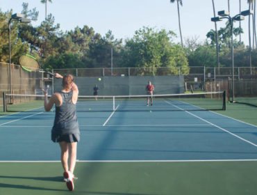 Construction court de tennis Gassin