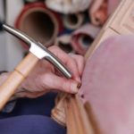 Comment un tapissier au Luxembourg peut-il préserver l’héritage artisanal ?