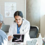 À quelle fréquence faut-il consulter un podologue pour sportif à Lyon quand on court régulièrement ?