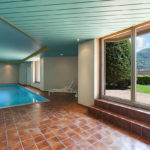 Comment la Peinture piscine à Saint-Priest améliore-t-elle la durabilité d’un bassin ?