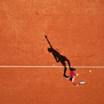 Quels avantages offre une construction court de tennis en terre battue à Paris ?
